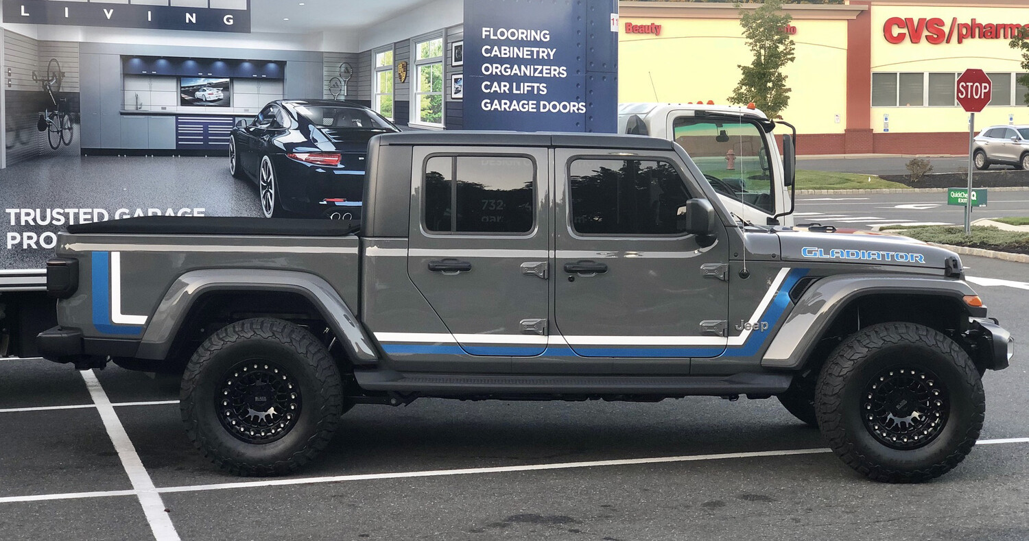 2020 & Up Jeep Gladiator Retro Scrambler Style #1 Side Stripes