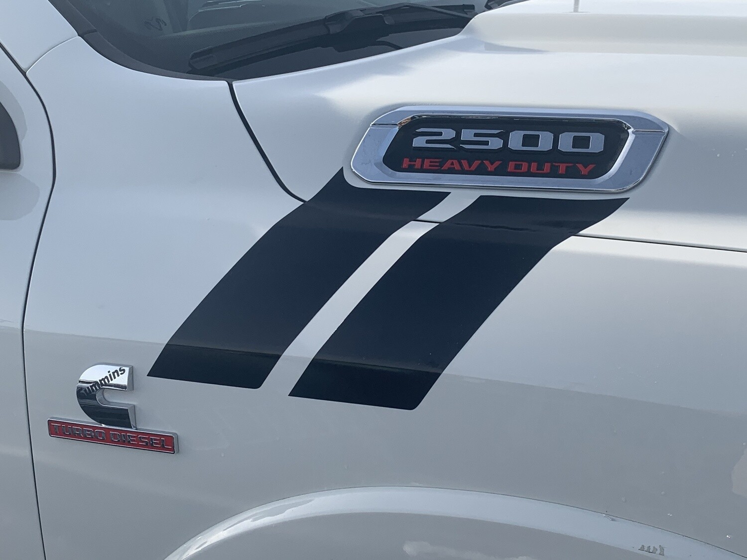 2019 - Up Dodge Ram 1500/2500HD/3500HD Hood to Fender Hash Stripes