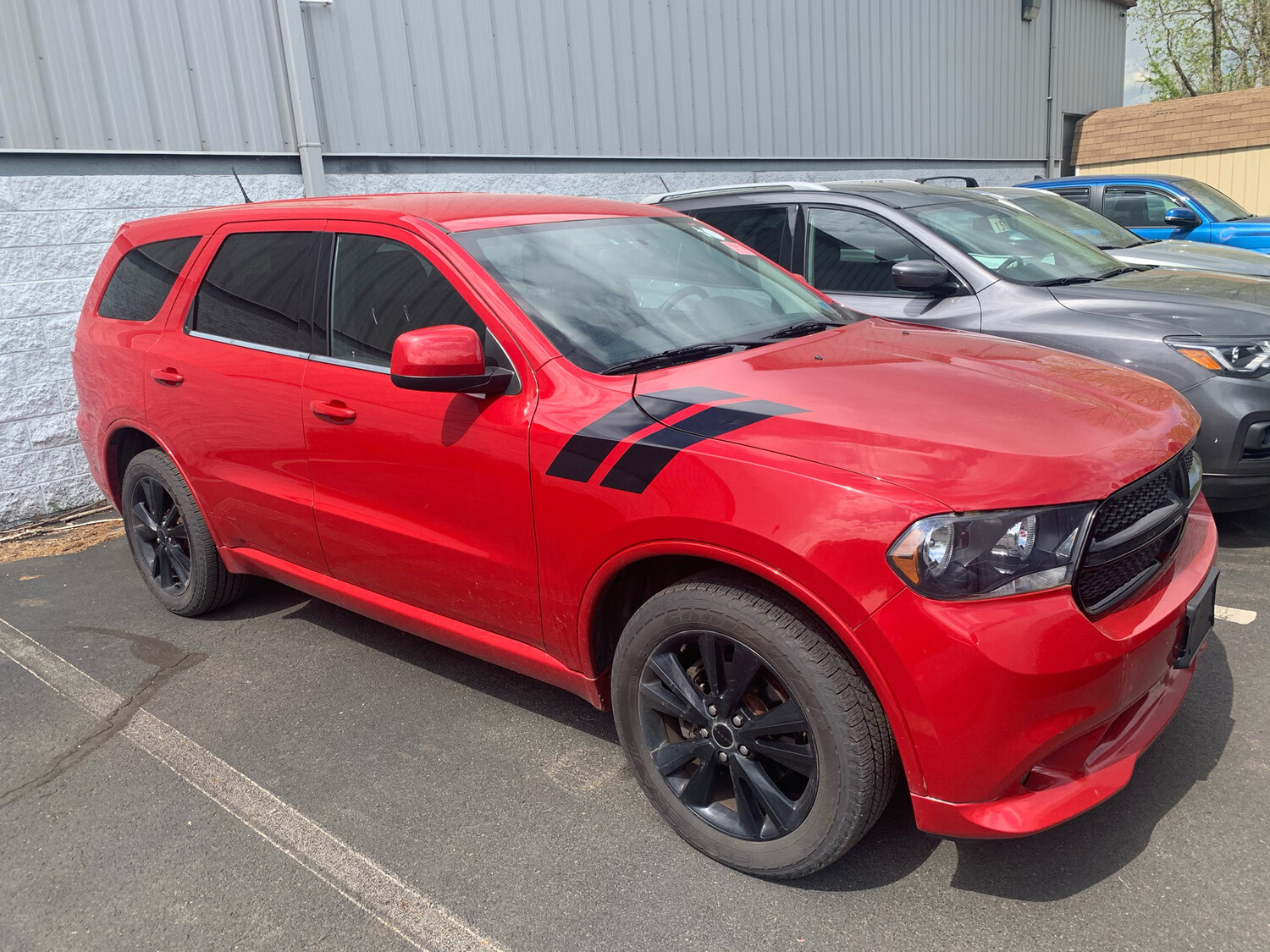 2011 - Up Dodge Durango Hood to Fender Hash Stripes