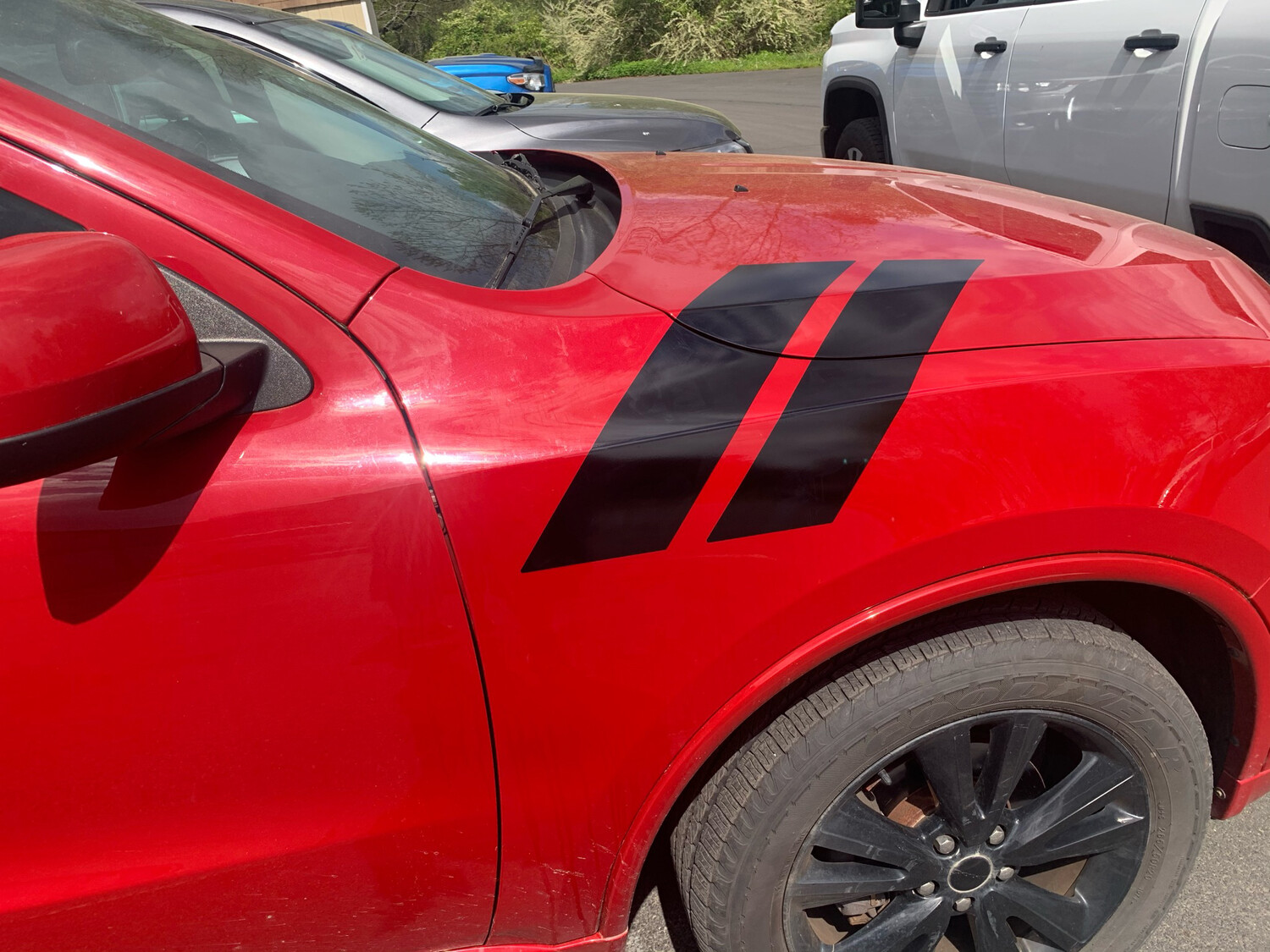 2011 - Up Dodge Durango Hood to Fender Hash Stripes