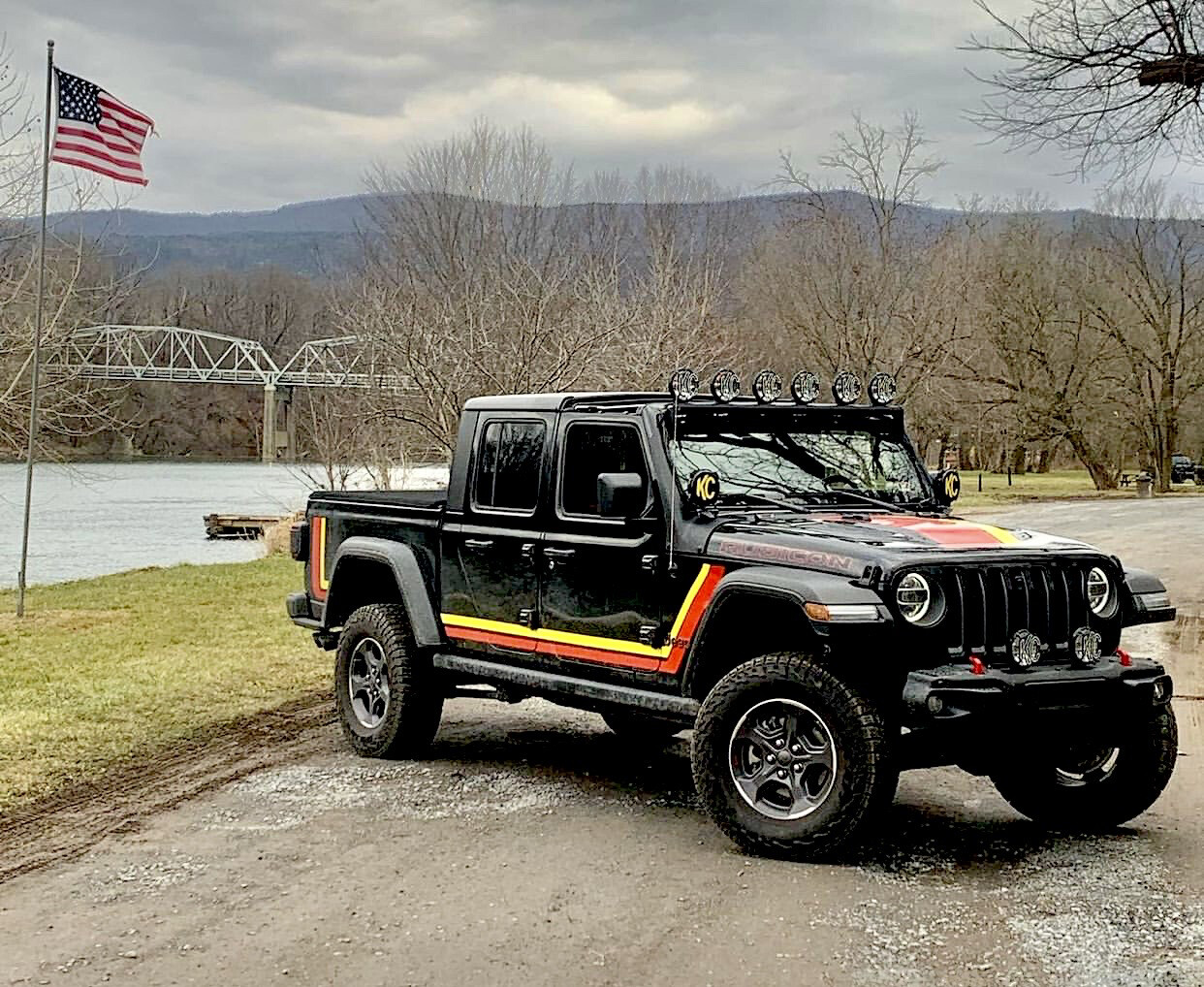 2020 & Up Jeep Gladiator Retro Scrambler Style #1 Side Stripes