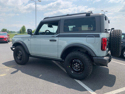 2021-up Ford Bronco Full Length Upper Side Stripe Kit 2021-up Ford Bronco Full Length Upper Side Stripe Kit