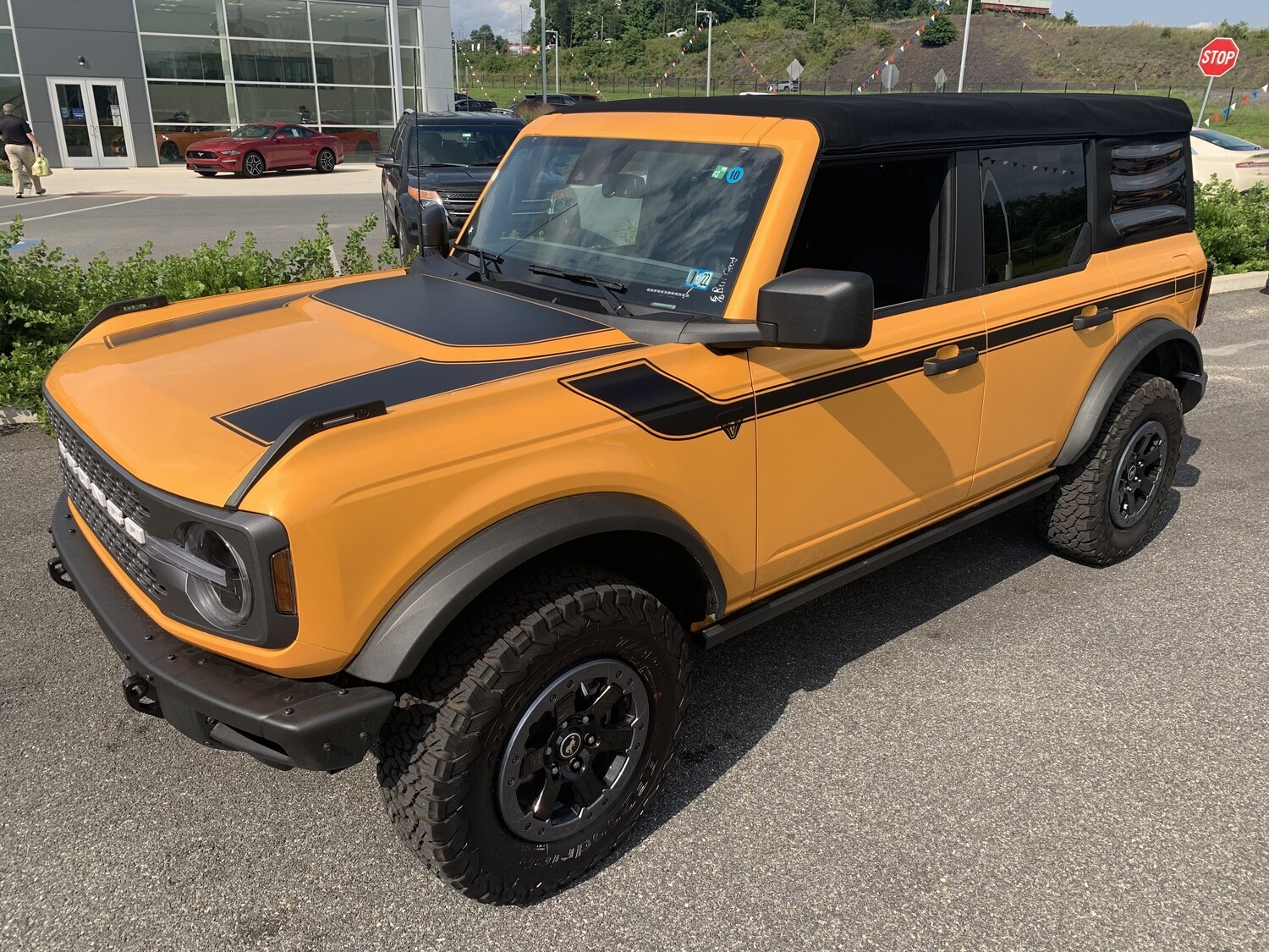 2021-up Ford Bronco Outer Hood Blackout Graphics Kit