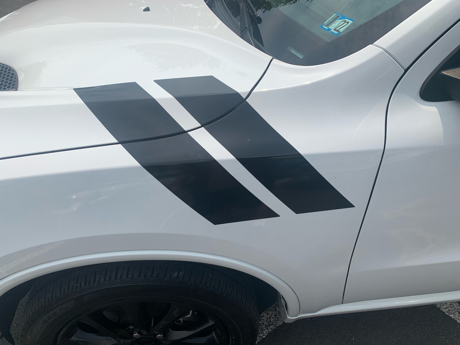 2011 - Up Dodge Durango Hood to Fender Hash Stripes