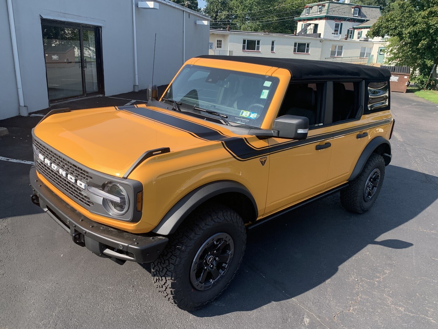 2021-up Ford Bronco Retro Special Decor Style Side/Hood Graphics Kit (Centered on Body Line)