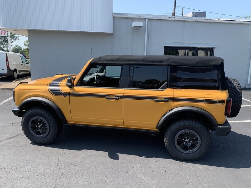 2021-up Ford Bronco Retro Special Decor Style Side/Hood Graphics Kit (Below Body Line)