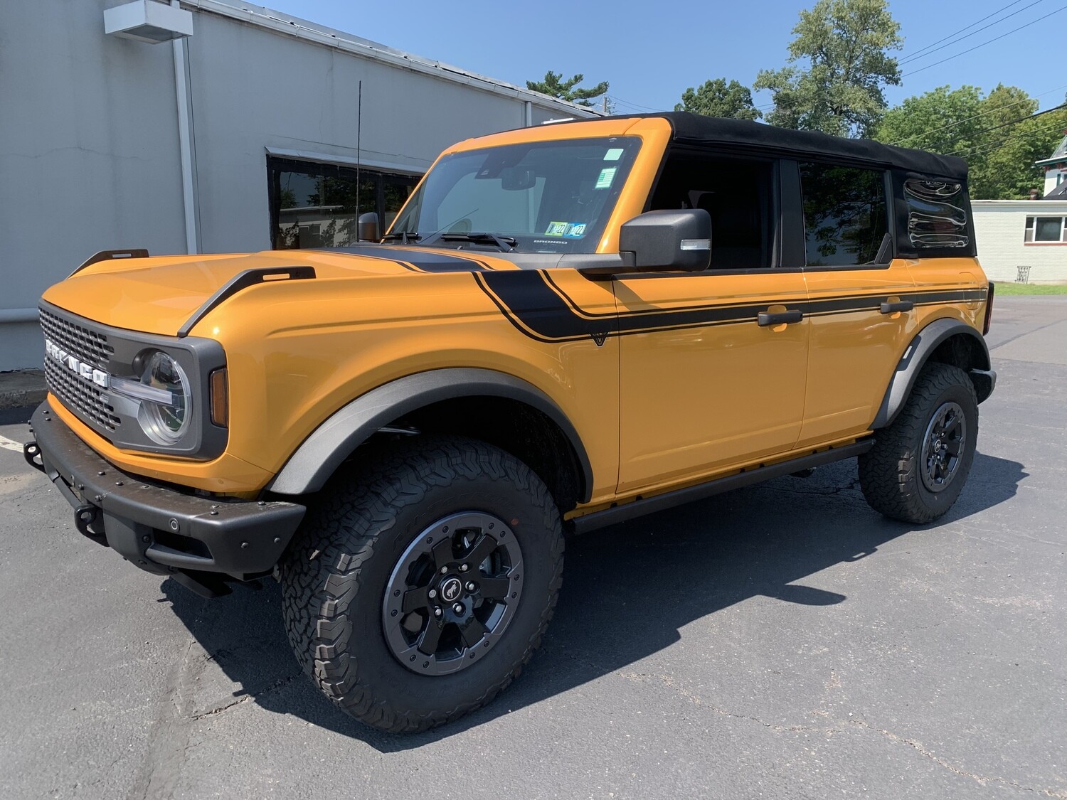 2021-up Ford Bronco Retro Special Decor Style Side/Hood Graphics Kit (Below Body Line)