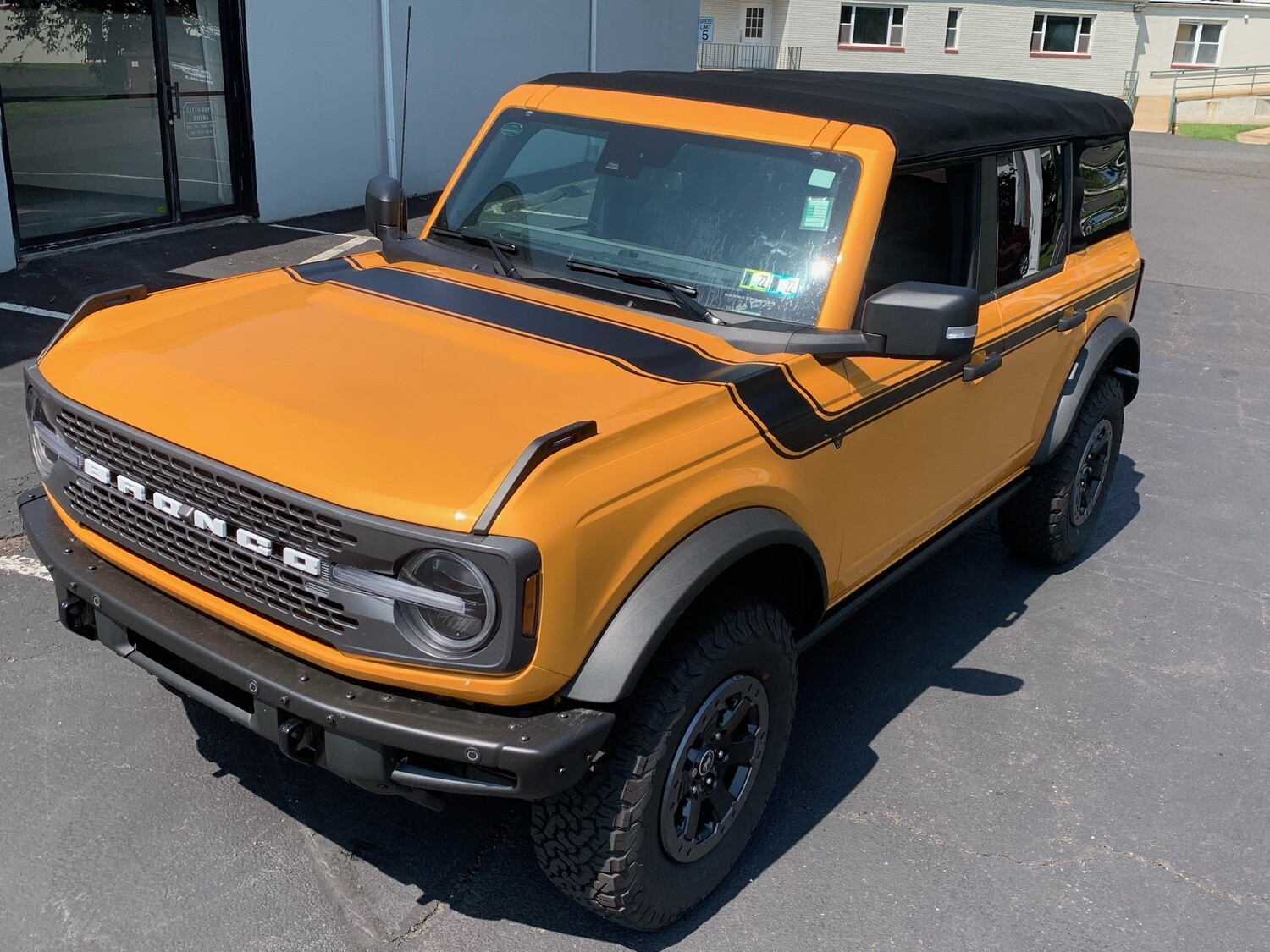 2021-up Ford Bronco Retro Special Decor Style Side/Hood Graphics Kit (Below Body Line)