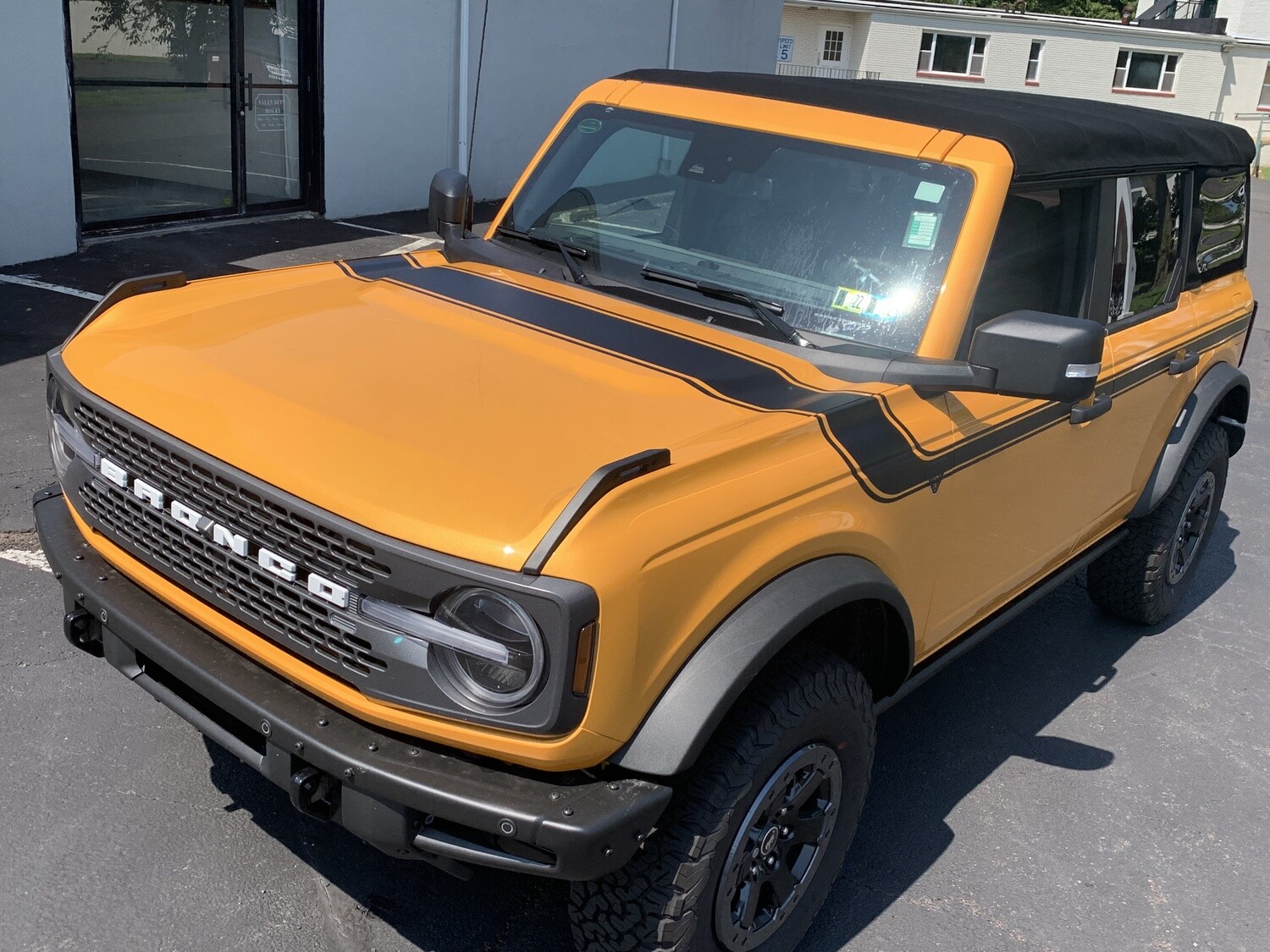 2021-up Ford Bronco Retro Special Decor Style Side/Hood Graphics Kit (Below Body Line)