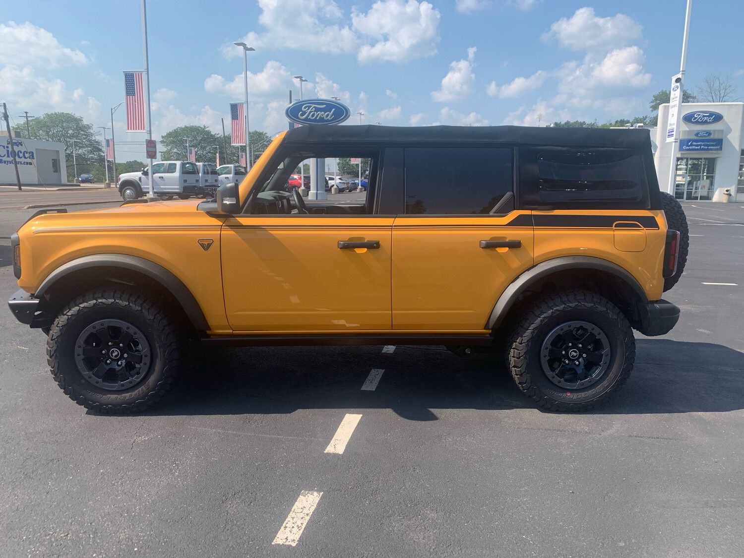 2021-up Ford Bronco Full Length Upper Side Stripe Kit