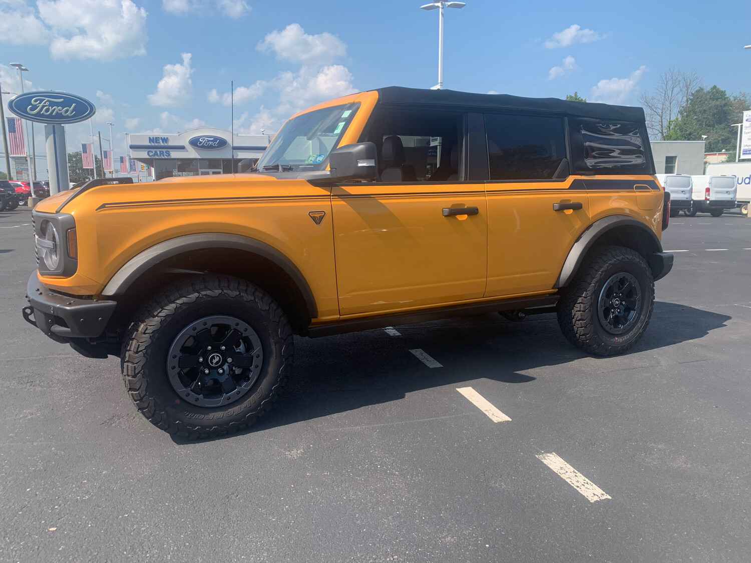 2021-up Ford Bronco Full Length Upper Side Stripe Kit