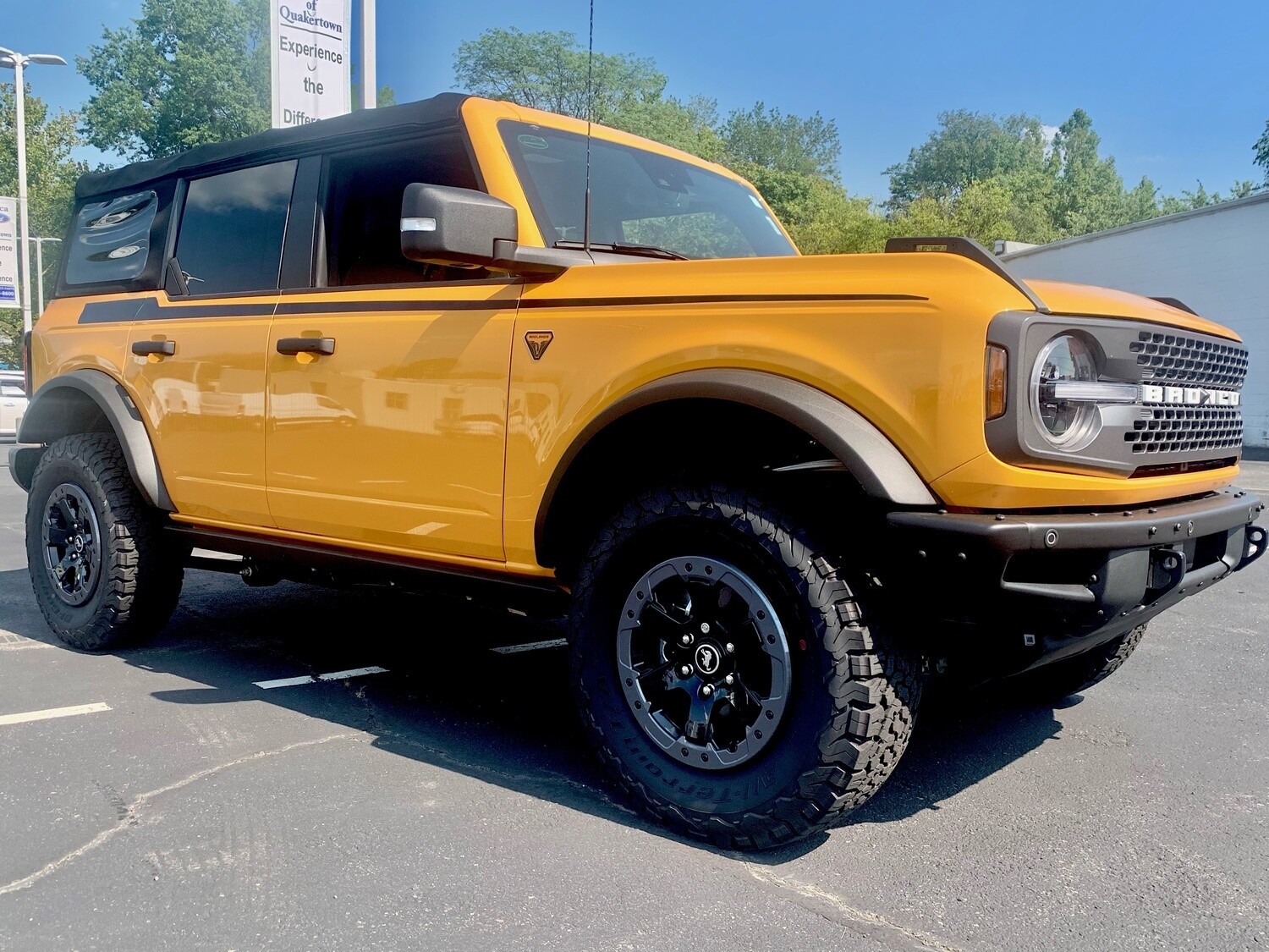 2021-up Ford Bronco Tapered Spear Side Stripe Kit