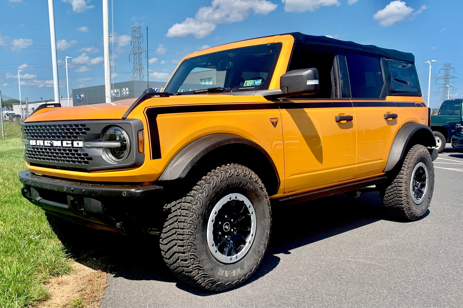2021-up Ford Bronco Retro "BOSS" Style Side Graphics Kit (Above Body Line)