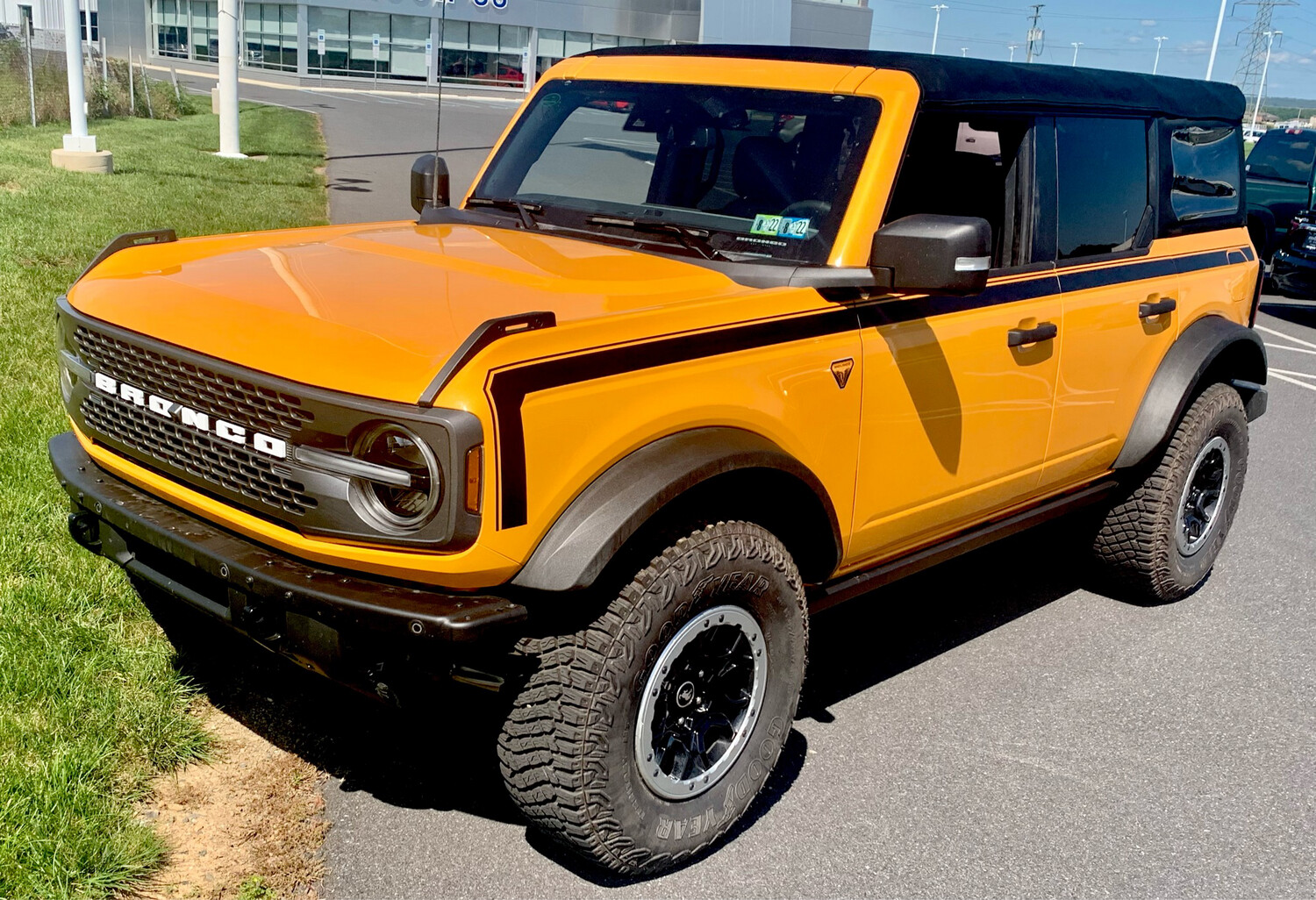 2021-up Ford Bronco Retro "BOSS" Style Side Graphics Kit (Above Body Line)