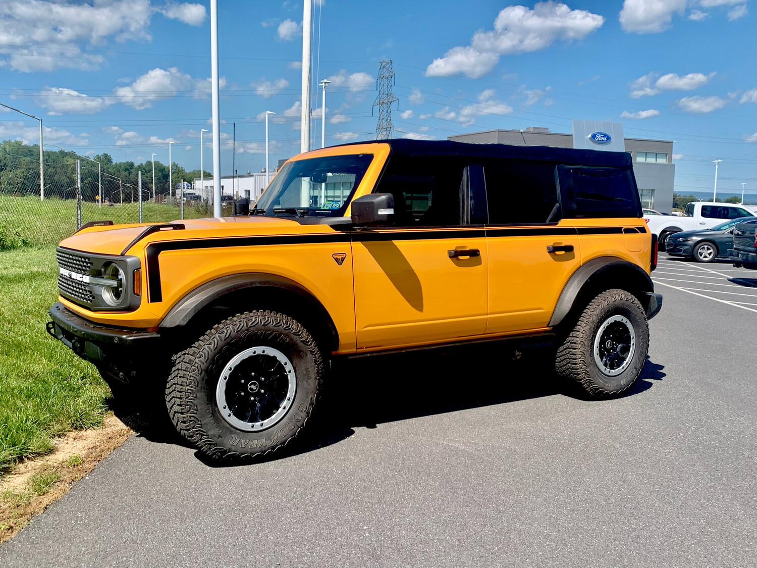 2021-up Ford Bronco Retro "BOSS" Style Side Graphics Kit (Above Body Line)
