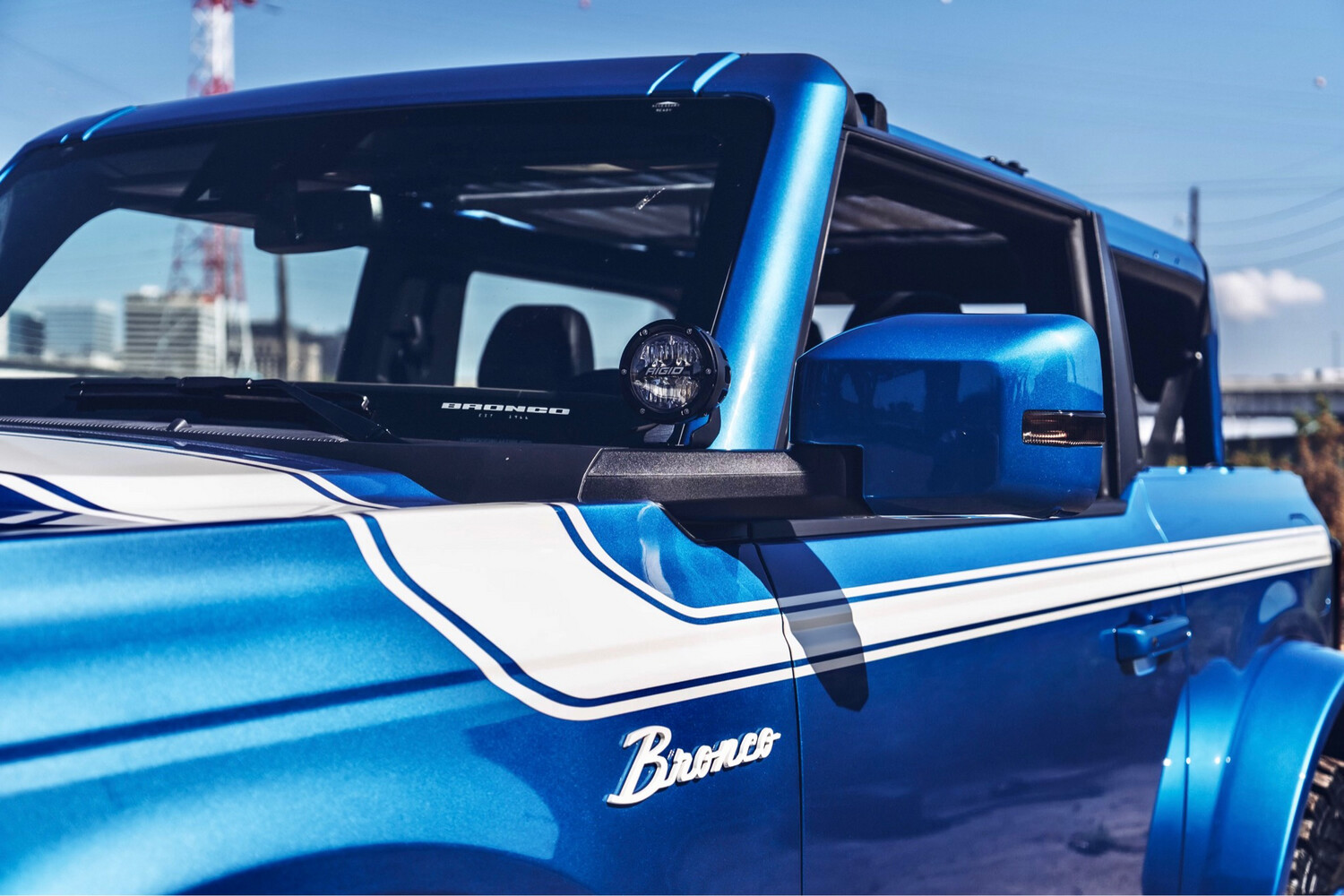 2021-up Ford Bronco Retro Special Decor Style Side/Hood Graphics Kit (Centered on Body Line)