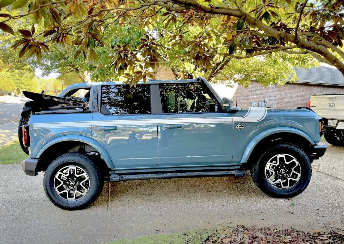 2021-up Ford Bronco Retro Special Decor Style Side/Hood Graphics Kit (Centered on Body Line)