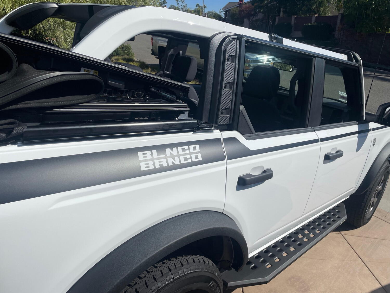 2021-up Ford Bronco Full Length Upper Side Stripe Kit