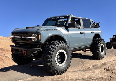2021-up Ford Bronco Retro Special Decor Style Side Graphics Kit (Below Body Line) 2021-up Ford Bronco Retro Special Decor Style Side Graphics Kit (Below Body Line)