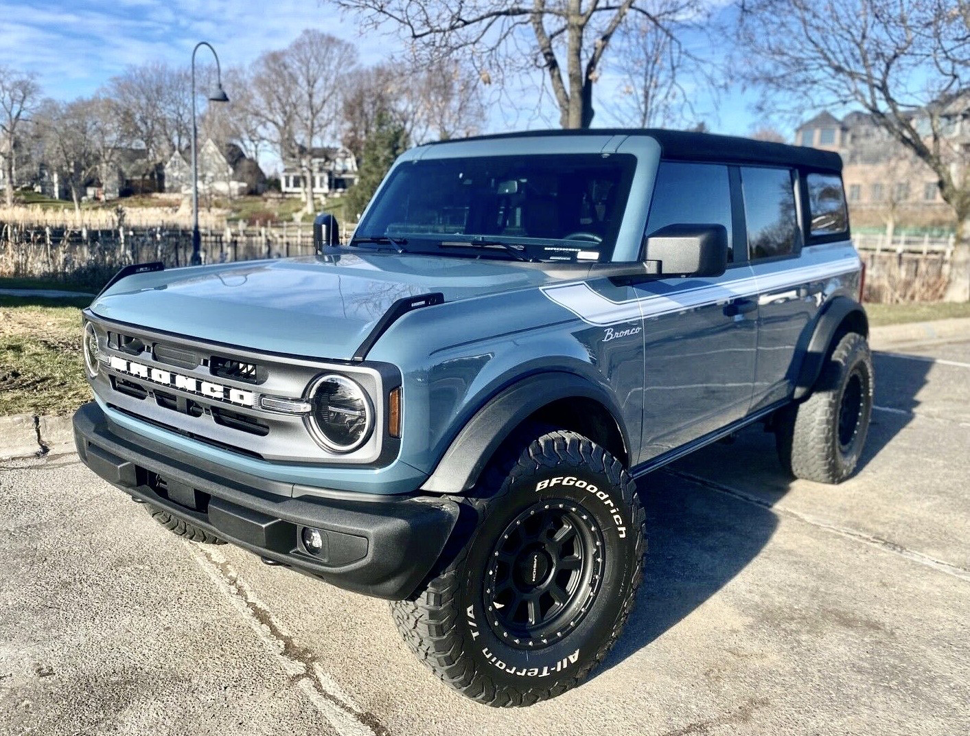 2021-up Ford Bronco Retro Special Decor Style Side Graphics Kit (Centered on Body Line)