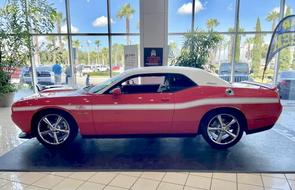 2008 - Up Dodge Challenger "1970 R/T Style" Full Length Lower Bodyline Side Stripe Kit