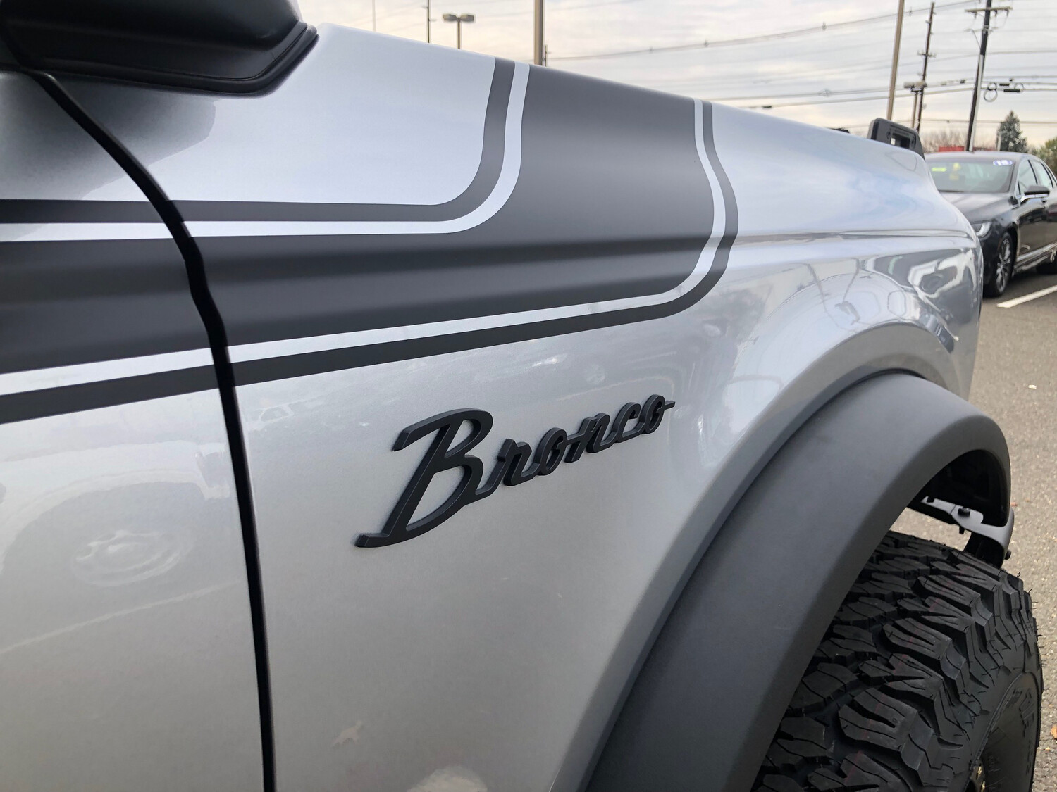 2021-up Ford Bronco Retro Special Decor Style Side/Hood Graphics Kit (Centered on Body Line)