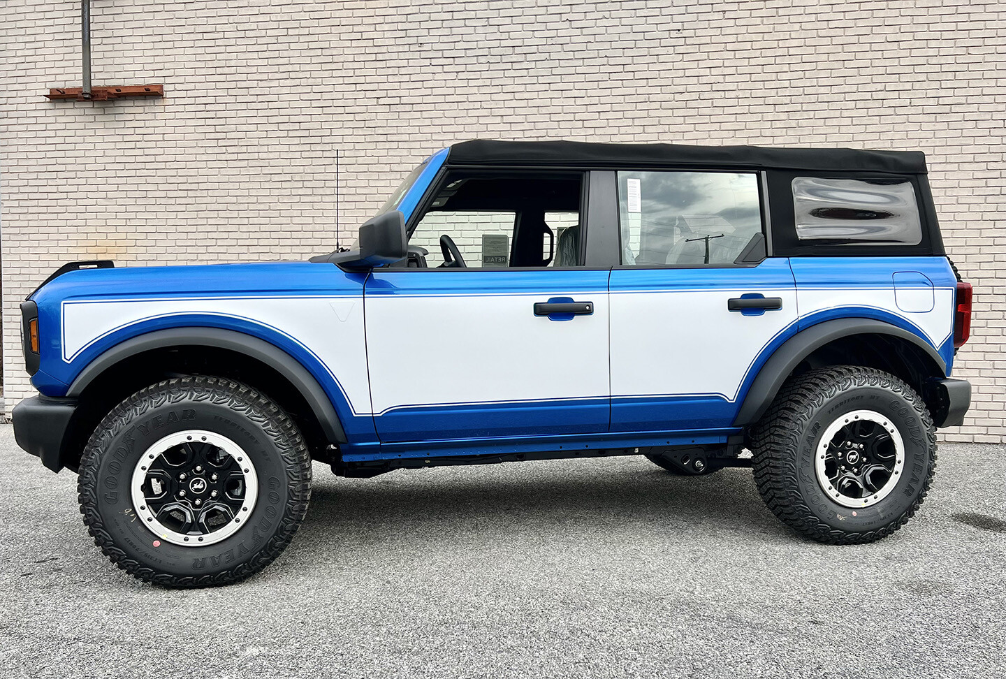 2021-up Ford Bronco Two Tone Center Body Graphics