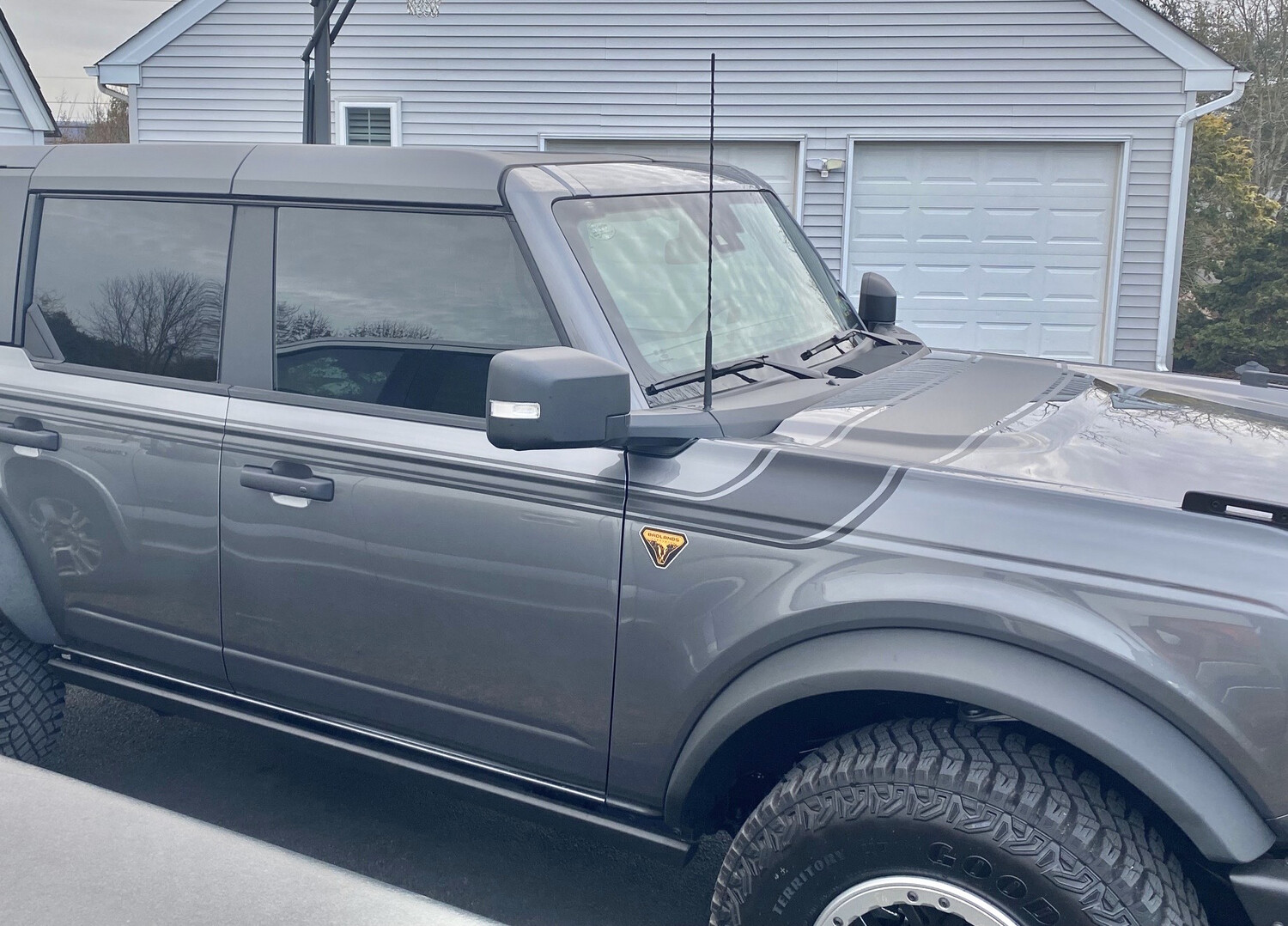 2021-up Ford Bronco Retro Special Decor Style Side/Hood Graphics Kit (Centered on Body Line)