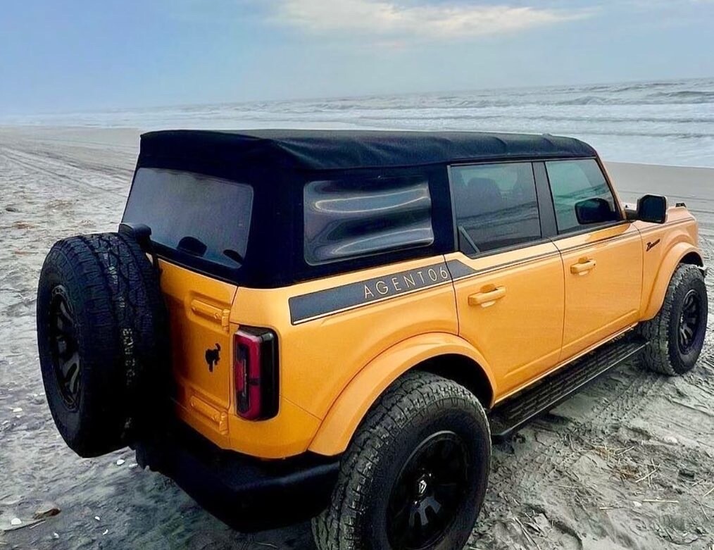 2021-up Ford Bronco Full Length Upper Side Stripe Kit