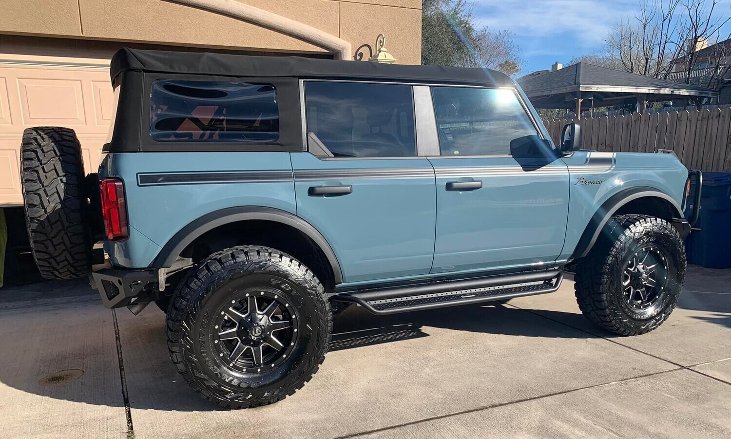 2021-up Ford Bronco Retro Special Decor Style Side/Hood Graphics Kit (Centered on Body Line)