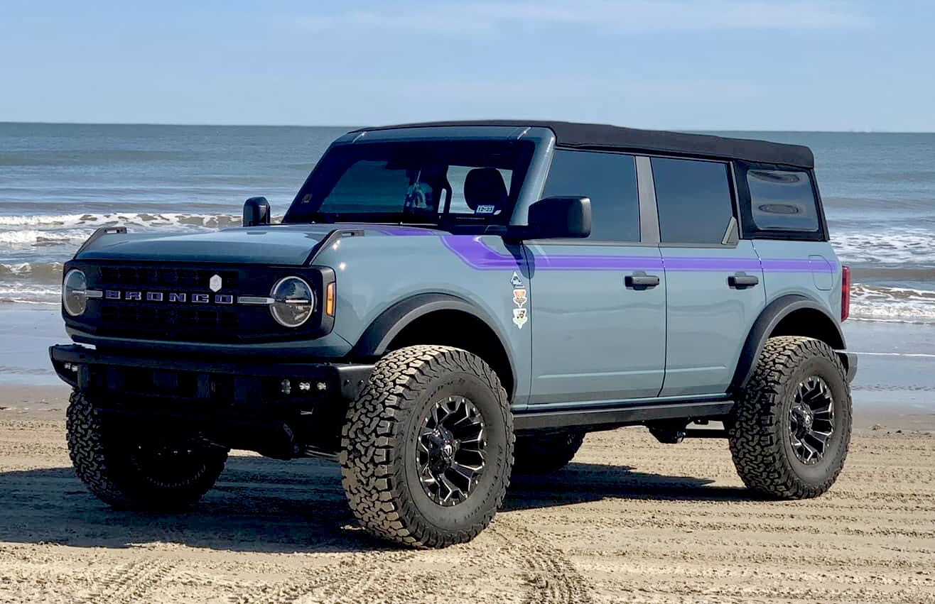 2021-up Ford Bronco Retro Special Decor Style Side/Hood Graphics Kit (Centered on Body Line)