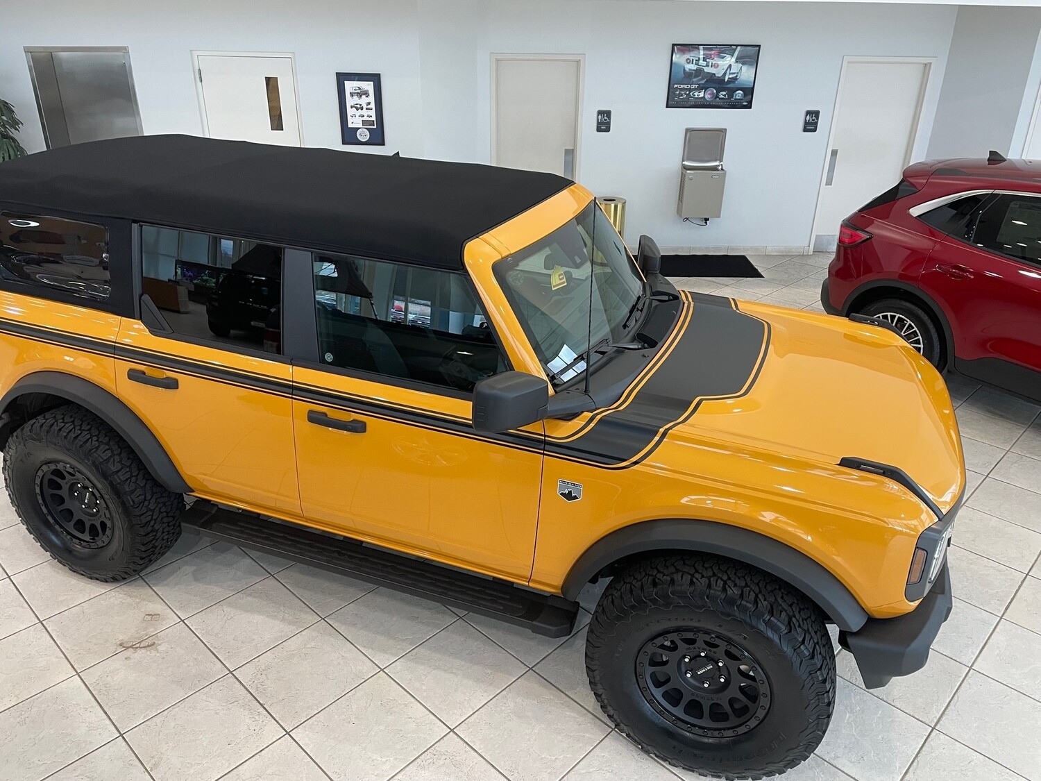 2021-up Ford Bronco Retro Special Decor Style Side/Hood Graphics Kit (Centered on Body Line)