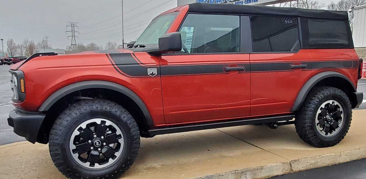 2021-up Ford Bronco Retro Special Decor Style Side/Hood Graphics Kit (Below Body Line Wide Stripe)