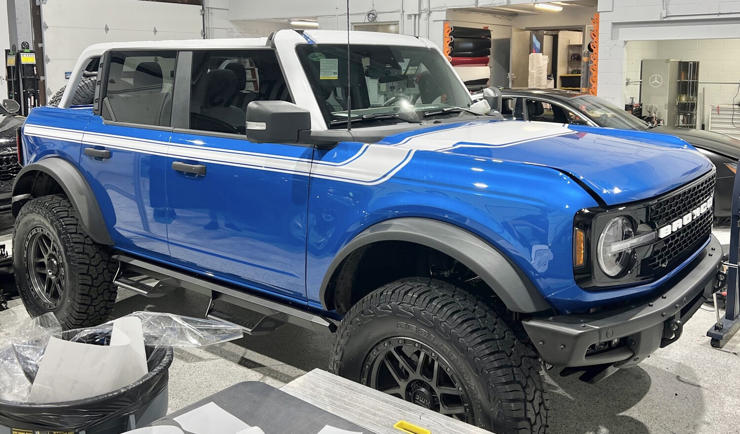 2021-up Ford Bronco Retro Special Decor Style Side/Hood Graphics Kit (Centered on Body Line)