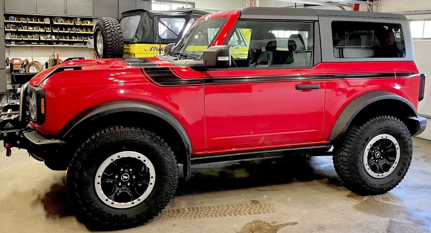 2021-up Ford Bronco Retro Special Decor Style Side/Hood Graphics Kit (Centered on Body Line)