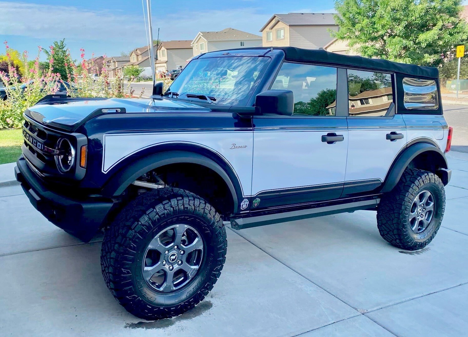 2021-up Ford Bronco Two Tone Center Body Graphics