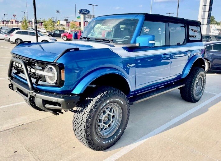 2021-up Ford Bronco Retro Special Decor Style Side/Hood Graphics Kit (Centered on Body Line)