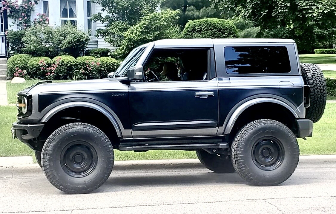 2021-up Ford Bronco Two Tone Center Body Graphics