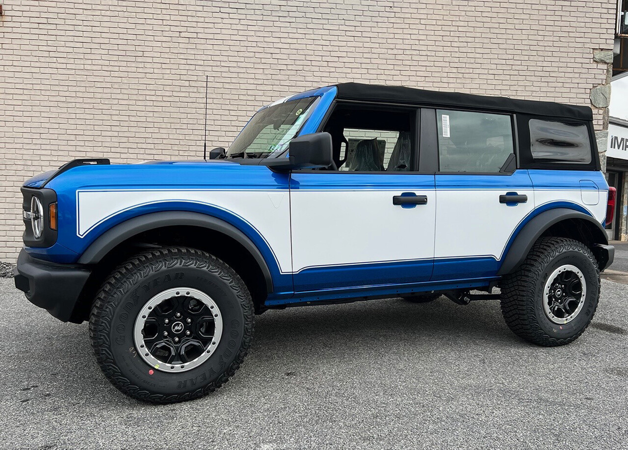 2021-up Ford Bronco Two Tone Center Body Graphics