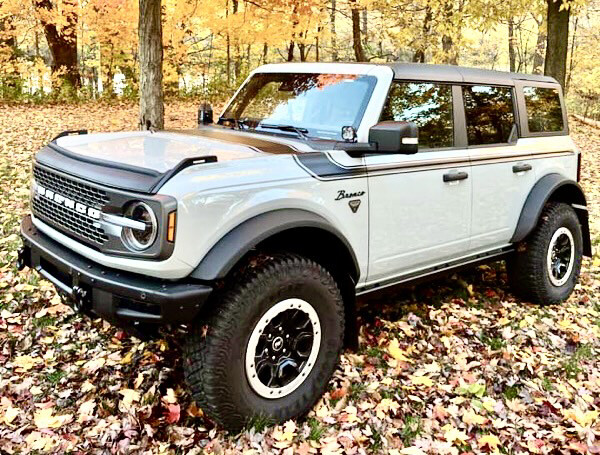2021-up Ford Bronco Retro Special Decor Style Side/Hood Graphics Kit (Centered on Body Line)