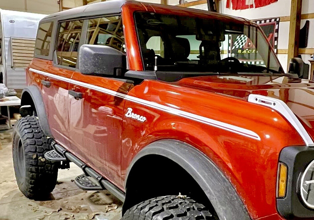 2021-up Ford Bronco UPPER Body Crease Heritage Style Stripe