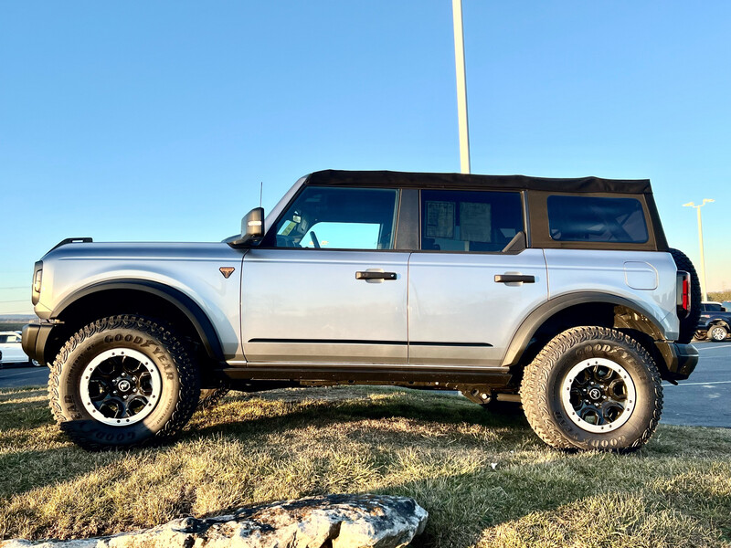 2021-up Ford Bronco LOWER Door Body Crease Heritage Style Stripe