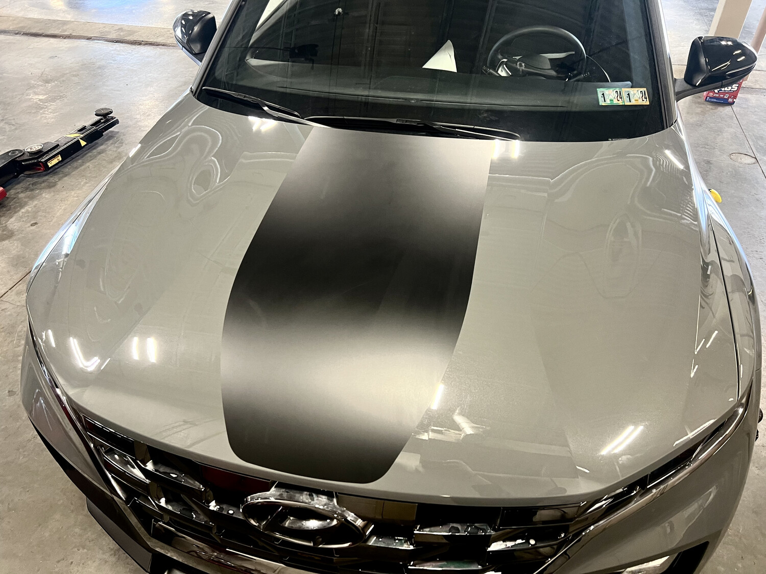 2022-up Hyundai Santa Cruz Single Center Rally Stripe Vinyl Graphics Kit