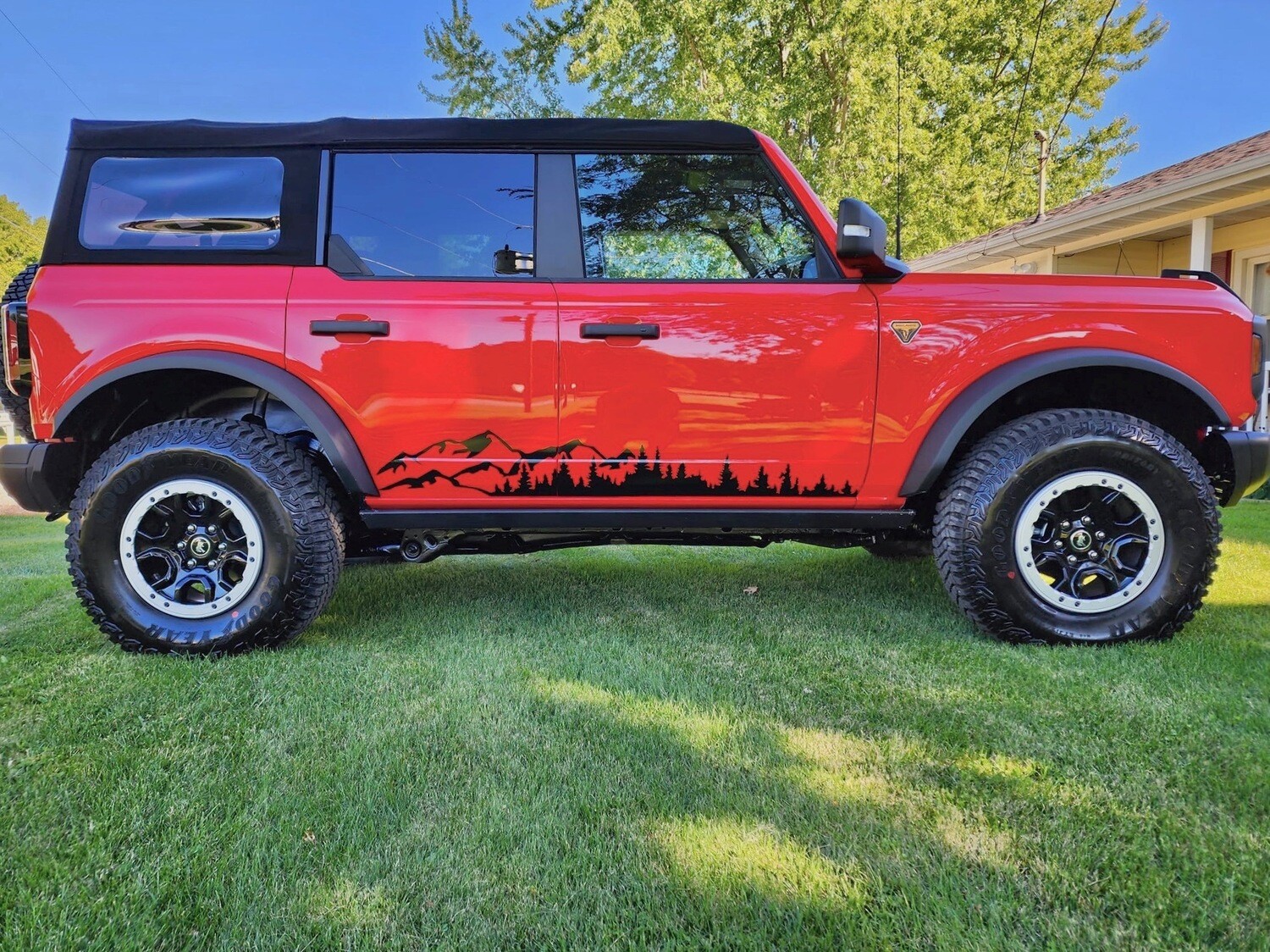 2021-up Ford Bronco Lower Body Mountain/Forest Graphics Kit