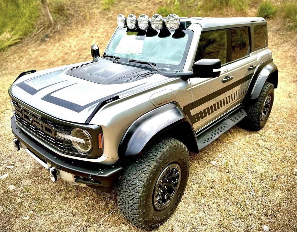 2021-up Ford Bronco Retro Explorer Style Side Graphics Kit