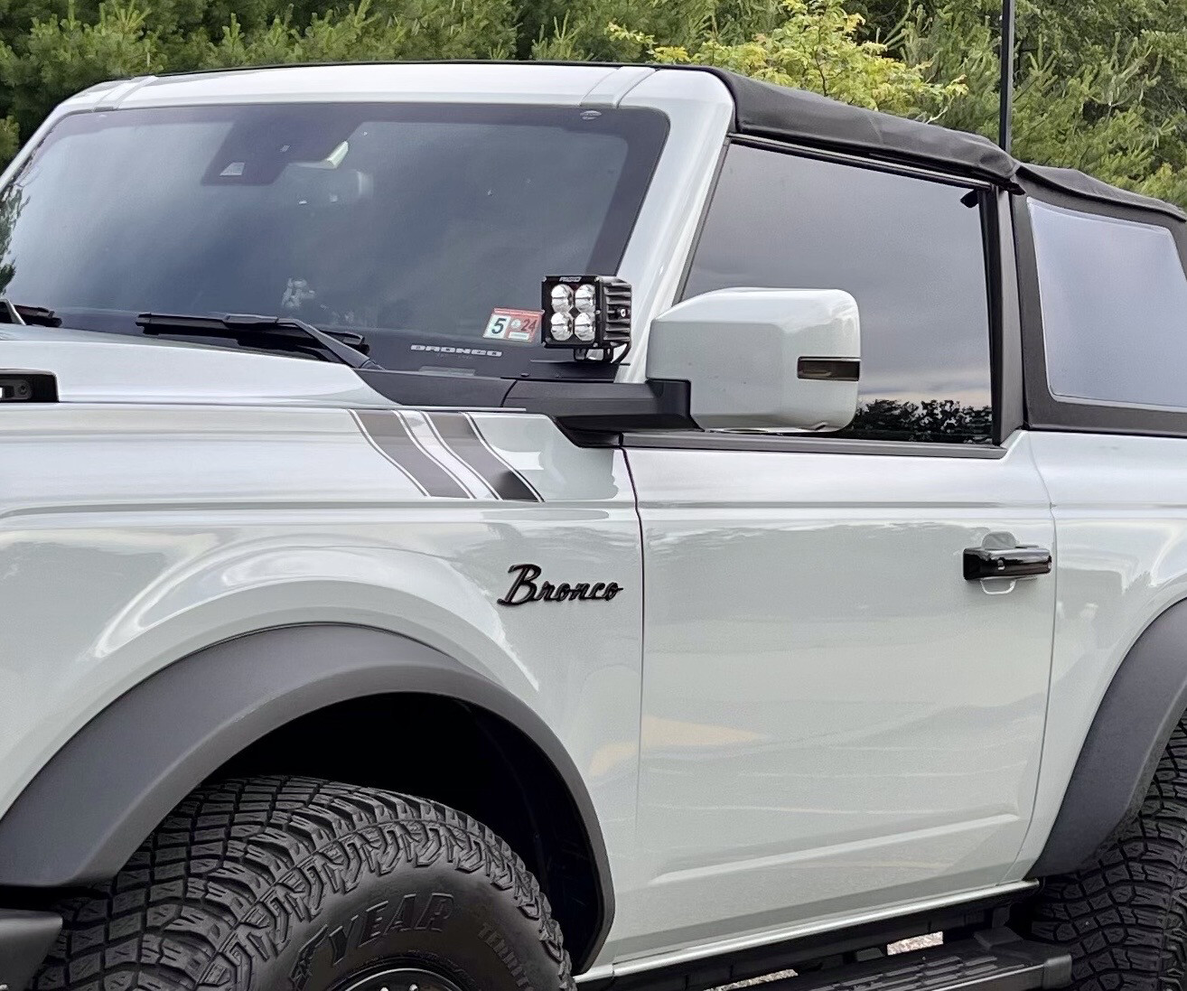 2021-up Ford Bronco Hashmark Style Front Fender Graphics