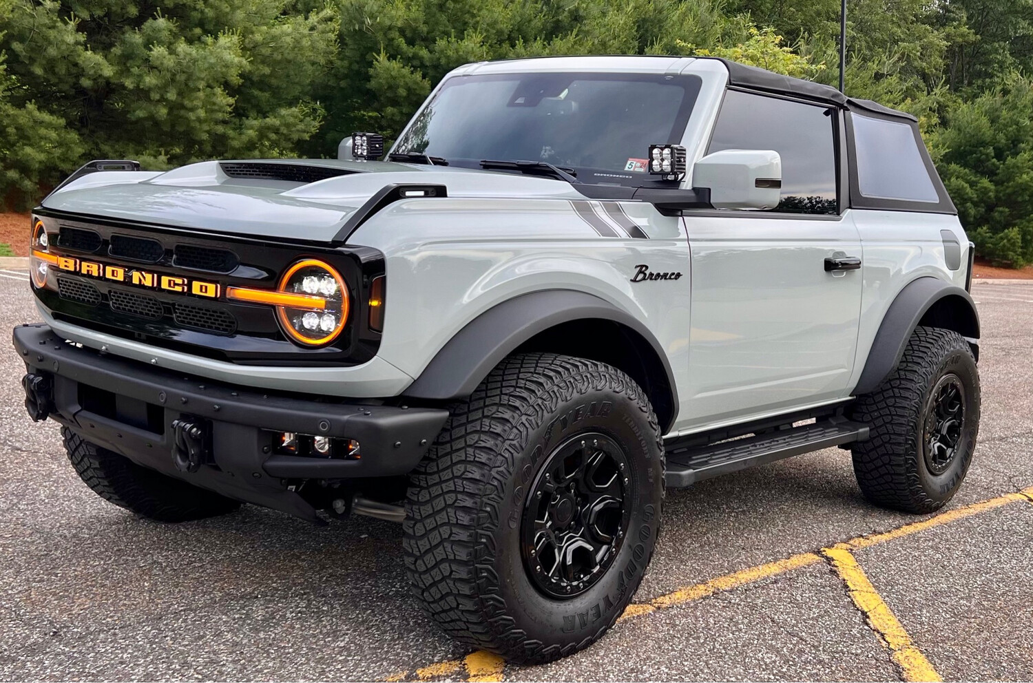 2021-up Ford Bronco Hashmark Style Front Fender Graphics