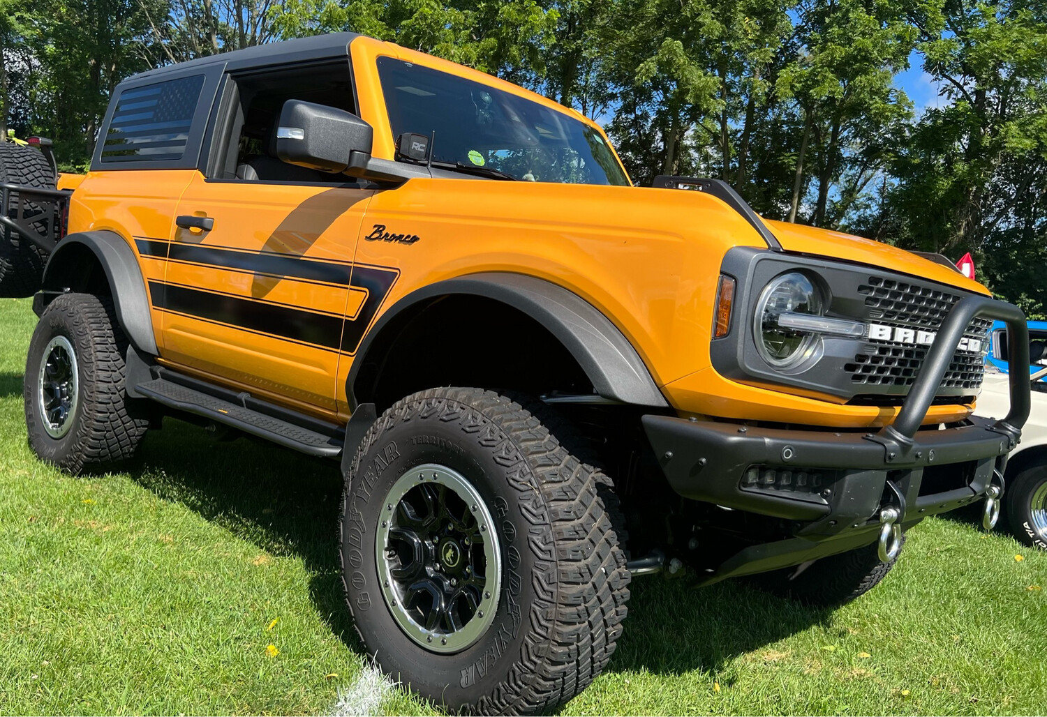 2021-up Ford Bronco Retro Explorer Style Side Graphics Kit