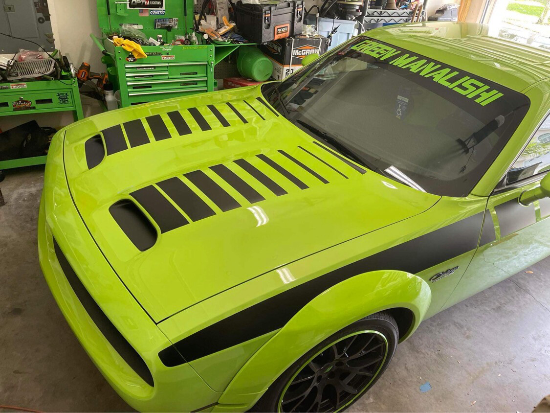 2019 - Up Dodge Challenger SRT Hellcat Dual Scoop Hood Top of Scoop Graphics