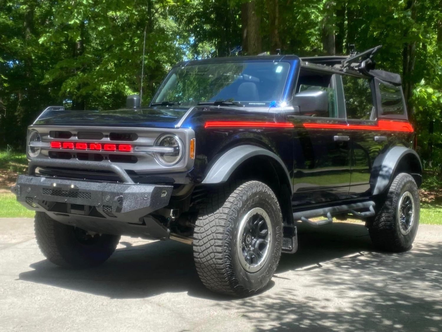 2021-up Ford Bronco Full Length Upper Side Stripe Kit